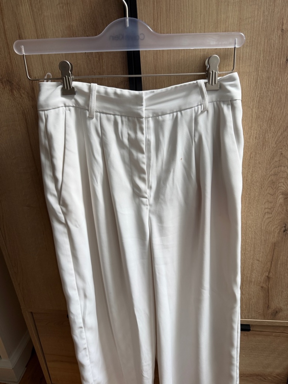 French Laundry White Pleated Wide-Leg Pants